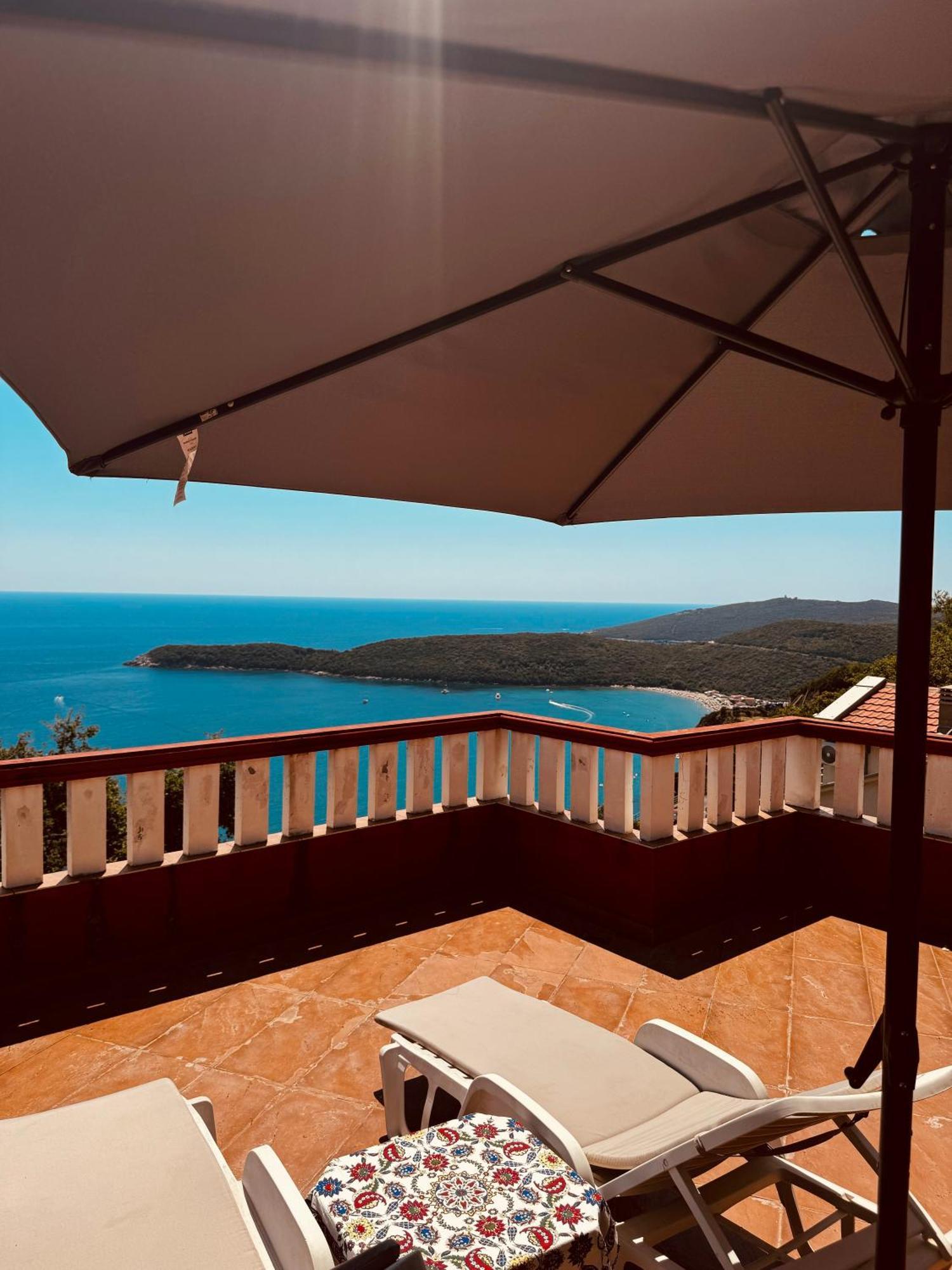 Budva Felix Suites ภายนอก รูปภาพ