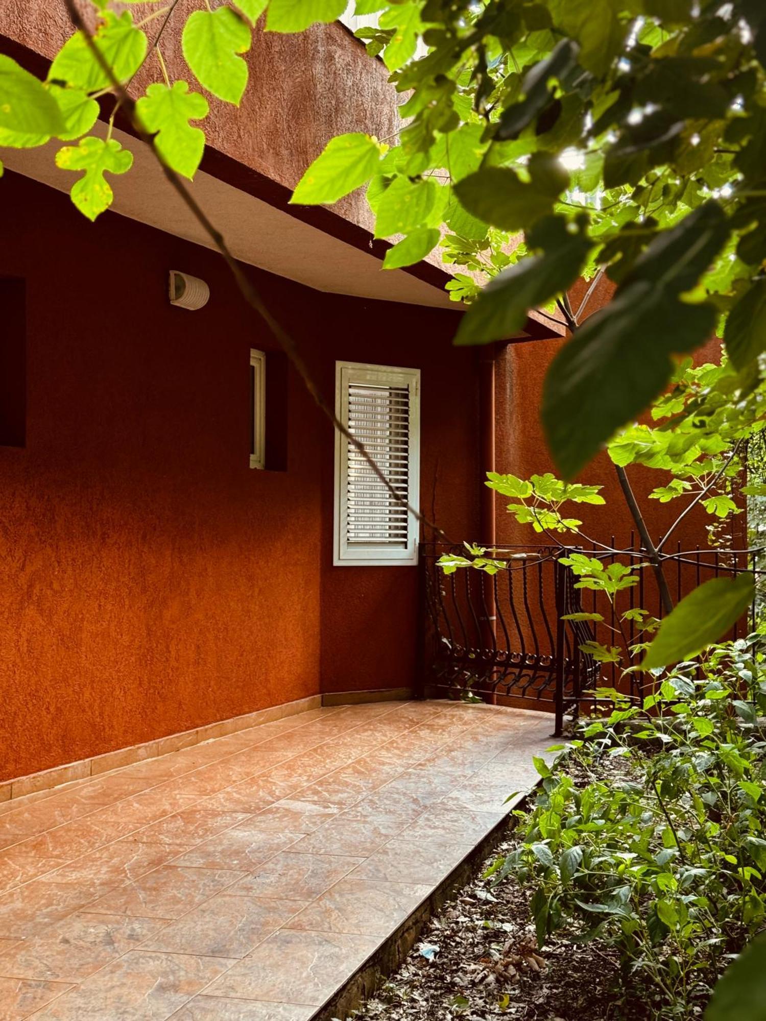 Budva Felix Suites ภายนอก รูปภาพ