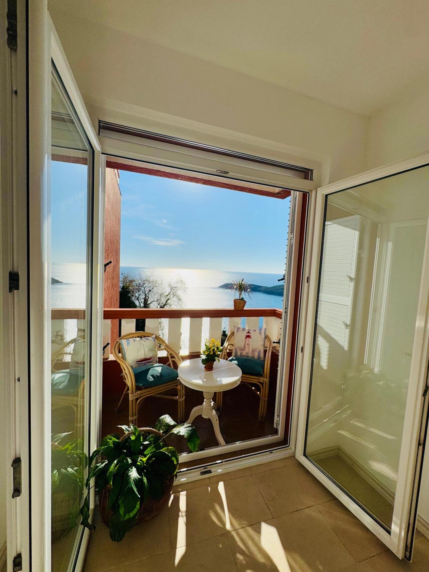 Budva Felix Suites ภายนอก รูปภาพ