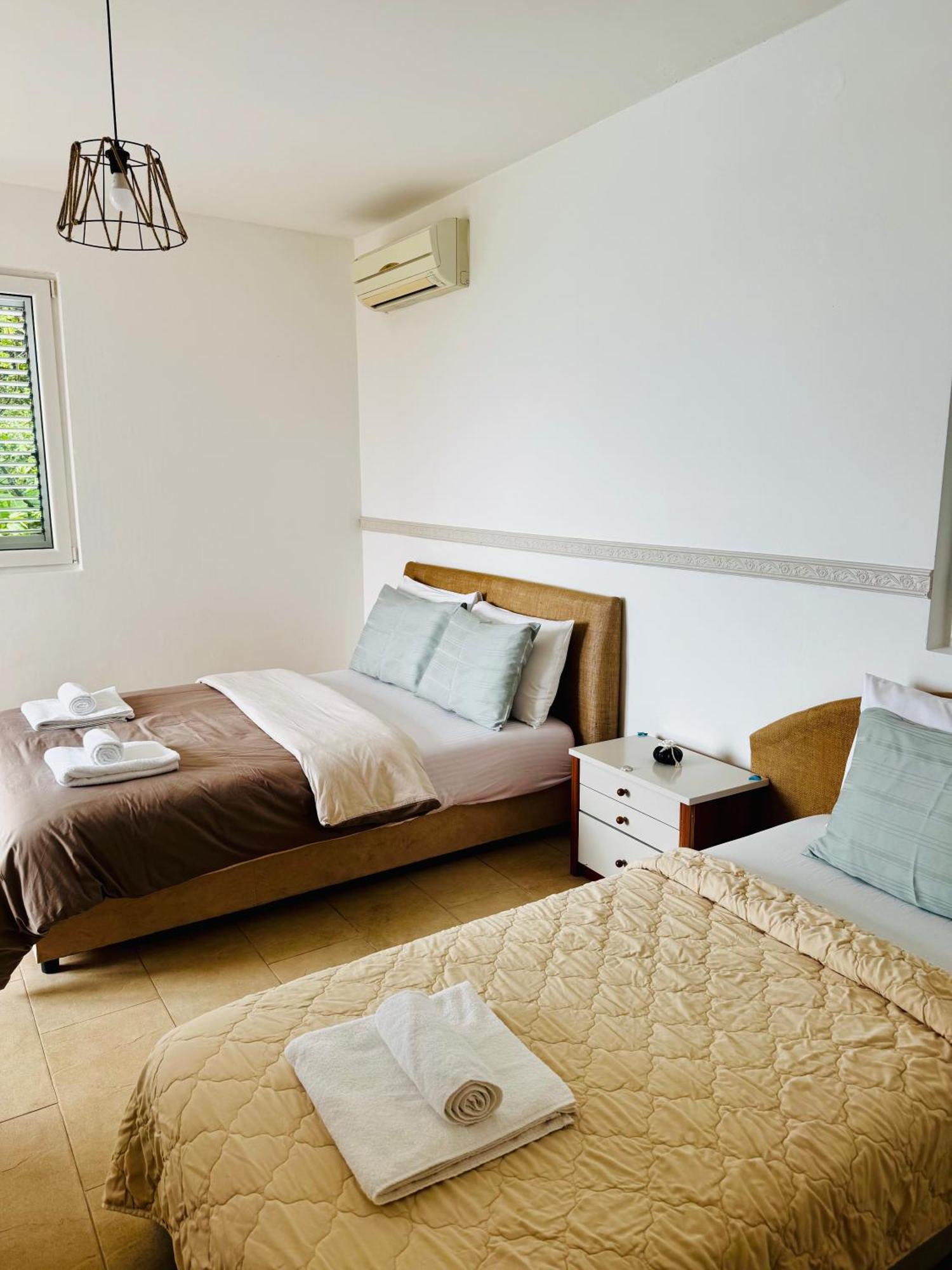 Budva Felix Suites ภายนอก รูปภาพ